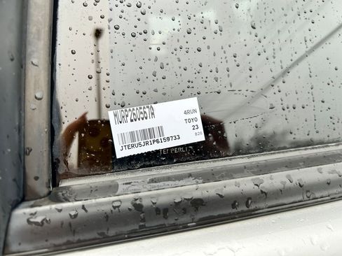 Used 2023 Toyota 4Runner TRD Off-Road Premium w/ Off Road Premium Plus Package image 33