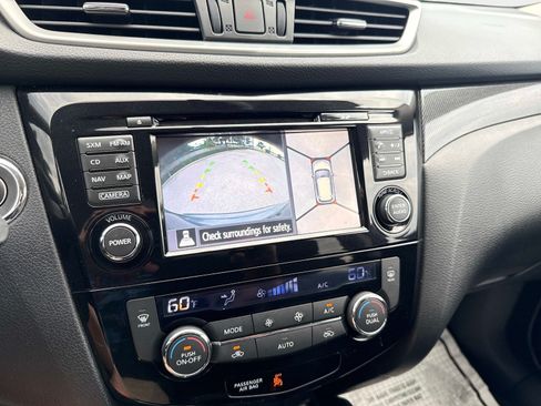 Used 2014 Nissan Rogue SL FWD image 24