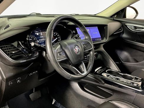 Used 2021 Buick Envision Essence w/ Technology Package I image 18