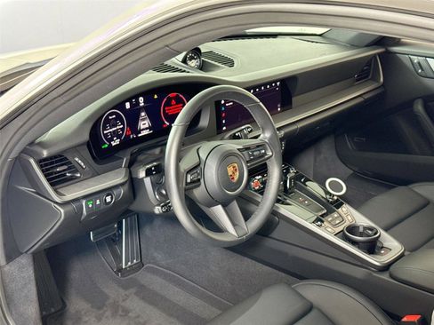 Used 2025 Porsche 911 Carrera image 15