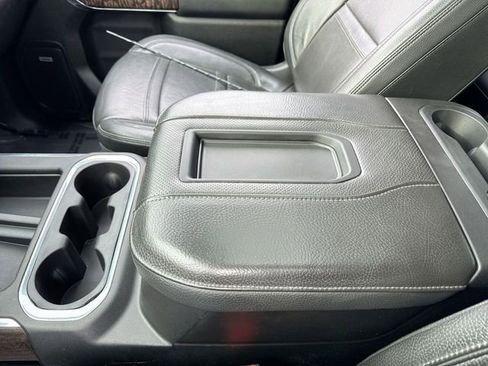 Used 2022 GMC Sierra 3500 Denali AWD/4WD image 21