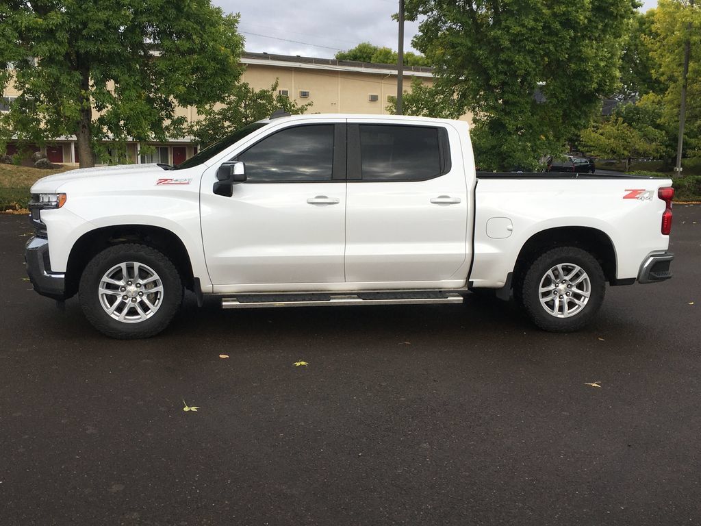 Used 2019 Chevrolet Silverado 1500 LT w/ All-Star Edition AWD/4WD image 3
