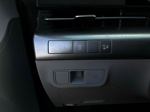 Used 2025 Hyundai Kona SEL image 22