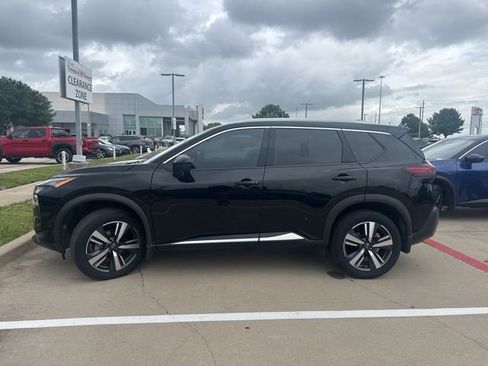 Used 2023 Nissan Rogue SL w/ SL Premium Package image 5