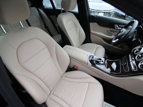 Used 2018 Mercedes-Benz C 300 Sedan image 20
