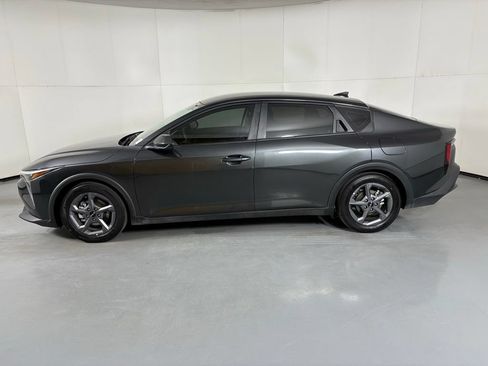 Used 2025 Kia K4 FWD image 5
