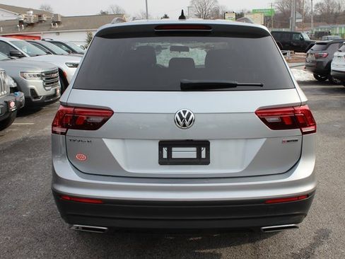 Used 2020 Volkswagen Tiguan S image 25