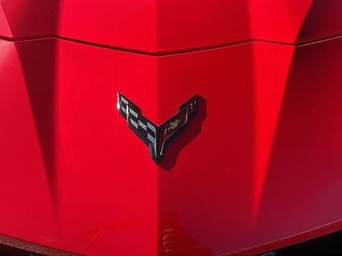 Used 2021 Chevrolet Corvette Stingray Coupe w/ Z51 Performance Package image 10