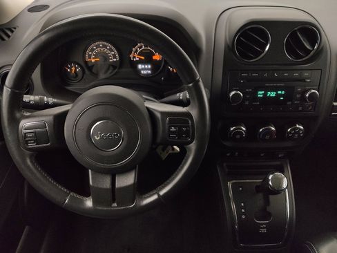 Used 2016 Jeep Patriot Sport image 22