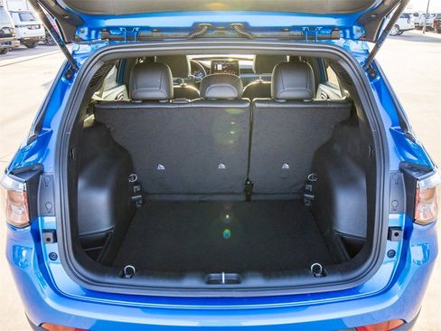 New 2026 Jeep Compass Latitude image 12