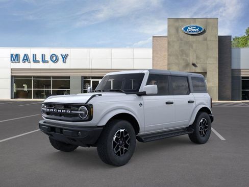 New 2026 Ford Bronco Outer Banks image 1