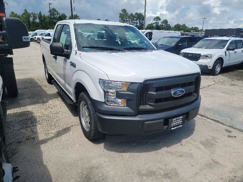 Used 2017 Ford F150 XL w/ XL Power Equipment Group RWD image 2