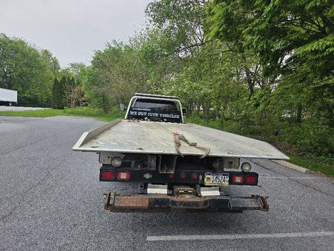 Used 2012 RAM 5500 SLT RWD image 5