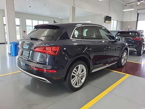 Used 2018 Audi Q5 2.0T Premium Plus w/ Premium Plus Package image 3