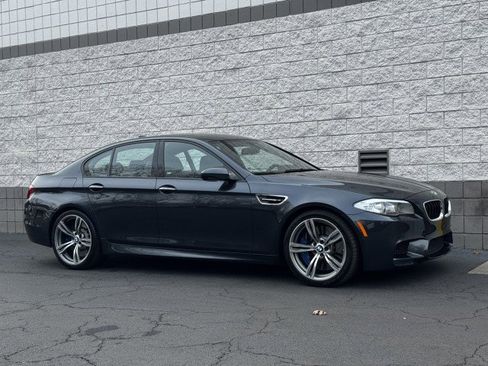 Used 2013 BMW M5 image 4