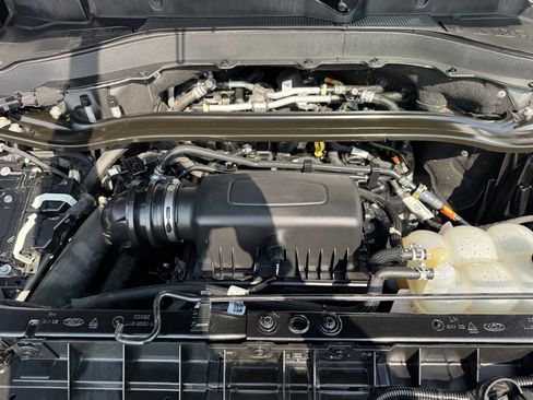 Used 2022 Ford Explorer ST-Line w/ Class IV Trailer Tow Package image 7