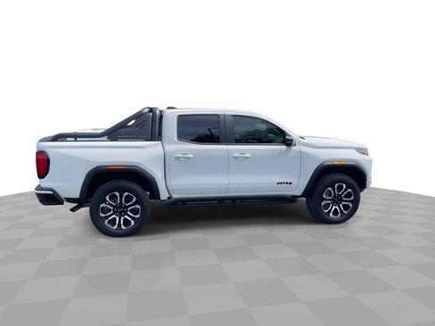 New 2025 GMC Canyon AT4 w/ Nightfall Edition AWD/4WD image 9