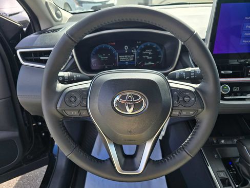 New 2026 Toyota Corolla Cross XLE w/ Convenience Package AWD/4WD image 24