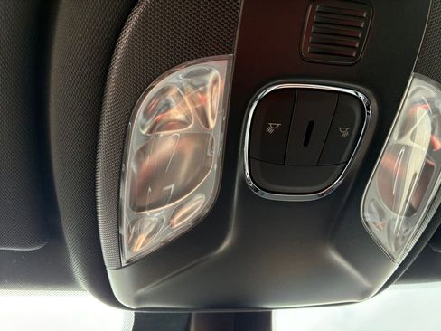 New 2026 Jeep Compass Latitude image 11