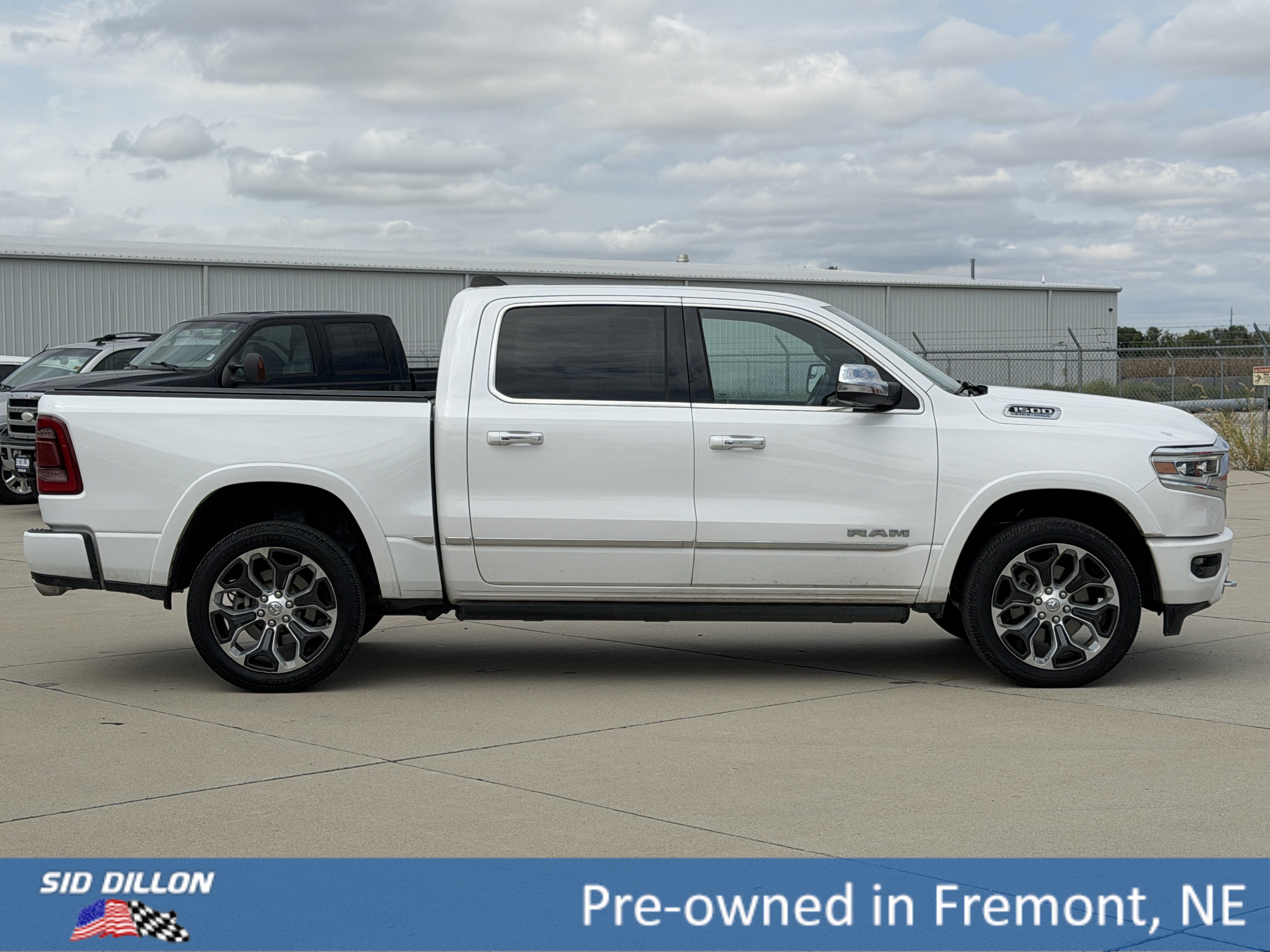 Used 2021 RAM 1500 Limited AWD/4WD image 3