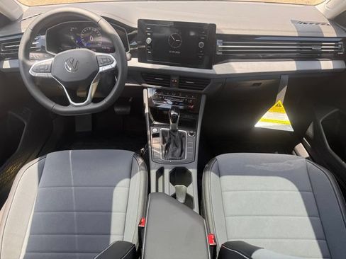 New 2026 Volkswagen Jetta SE FWD image 15