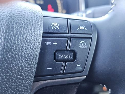 Used 2025 Toyota Camry SE FWD image 12