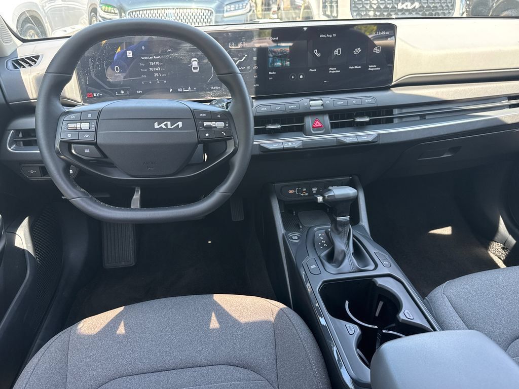 Used 2025 Kia K4 EX FWD image 22