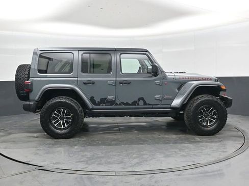 Used 2026 Jeep Wrangler Unlimited Rubicon AWD/4WD image 2