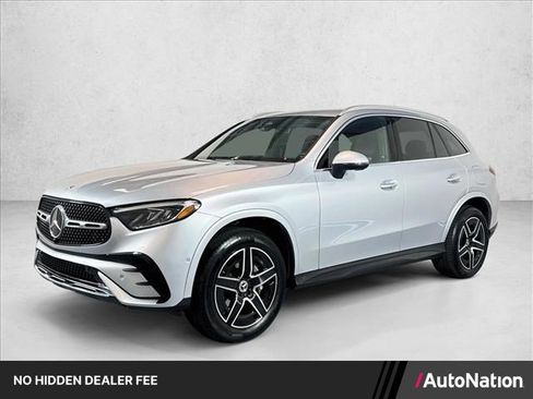 Used 2025 Mercedes-Benz GLC 350e 4MATIC image 1
