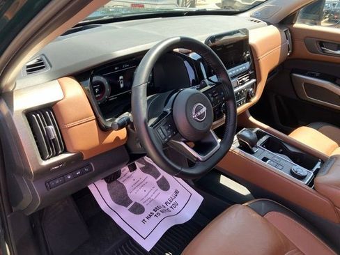 Used 2025 Nissan Pathfinder Platinum w/ Cargo Package AWD/4WD image 14
