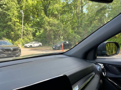 Used 2025 Chevrolet Equinox LT image 35