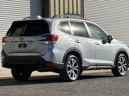 Used 2021 Subaru Forester Limited image 6