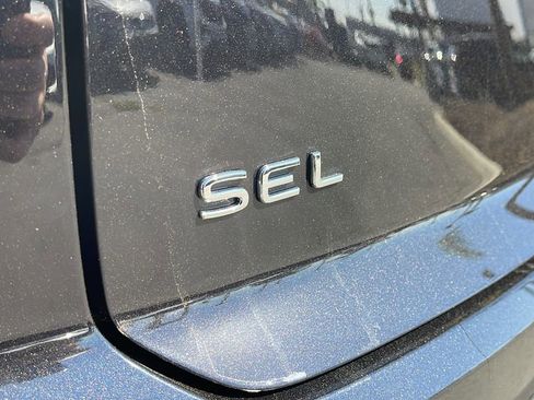 New 2026 Volkswagen Atlas Cross Sport SEL Premium R-Line image 28