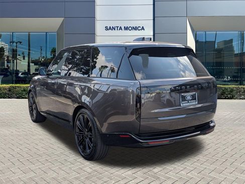 New 2026 Land Rover Range Rover SE AWD/4WD image 3