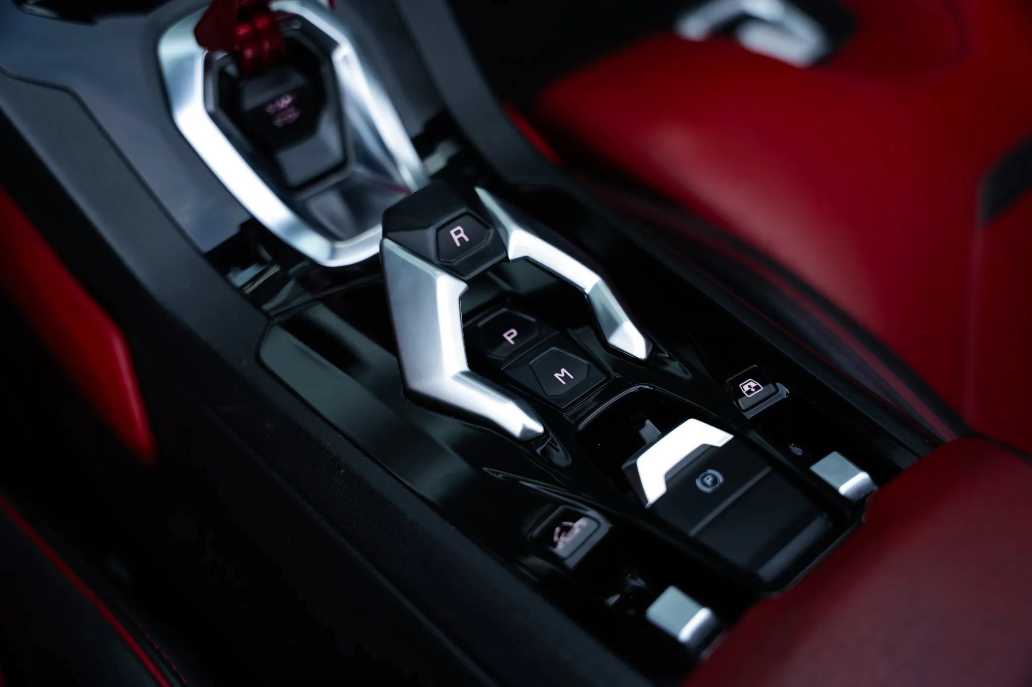 Used 2021 Lamborghini Huracan EVO RWD image 32