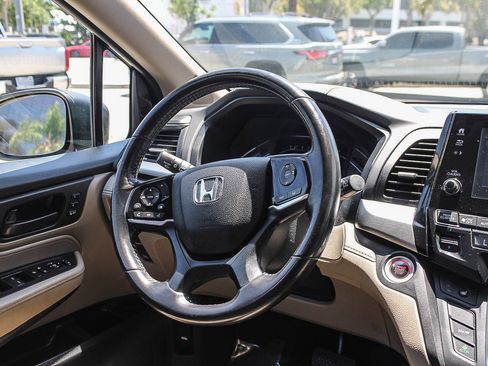 Used 2019 Honda Odyssey EX-L image 16