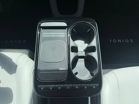 Certified 2025 Hyundai Ioniq 5 Limited RWD image 21