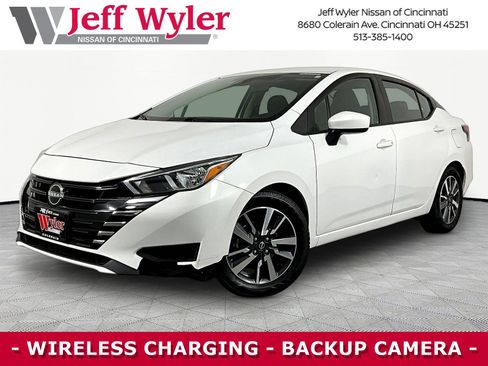 Certified 2023 Nissan Versa SV FWD image 1