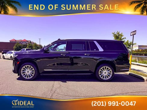 Used 2022 Cadillac Escalade ESV Premium Luxury AWD/4WD image 6