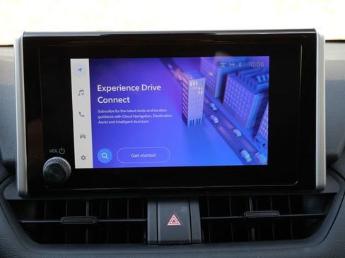 Used 2024 Toyota RAV4 LE AWD/4WD image 21