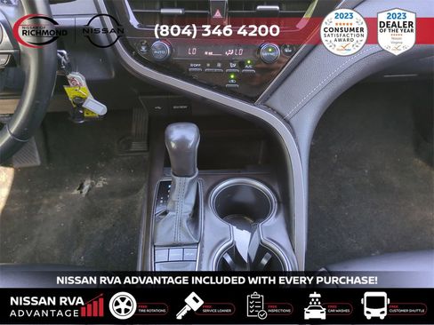 Used 2022 Toyota Camry SE image 19