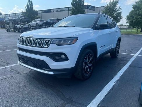 Used 2025 Jeep Compass Limited AWD/4WD image 1