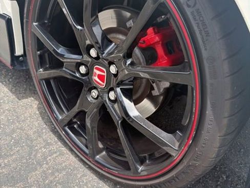 Used 2021 Honda Civic Type R image 16