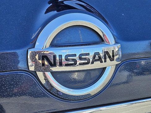 Used 2016 Nissan Rogue SL w/ SL Premium Package image 13