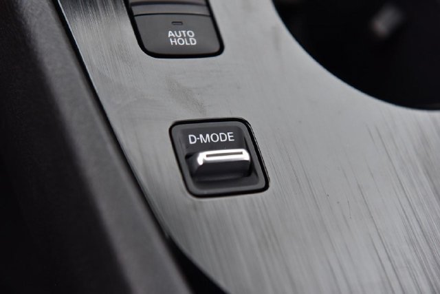 Used 2023 Nissan Rogue S FWD image 16