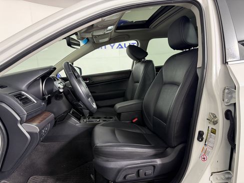 Used 2019 Subaru Outback 2.5i Limited w/ Popular Package #2 image 16