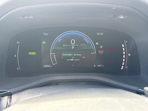 Used 2025 Toyota Camry SE FWD image 25