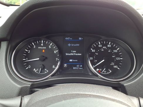 Used 2019 Nissan Rogue S AWD/4WD image 12
