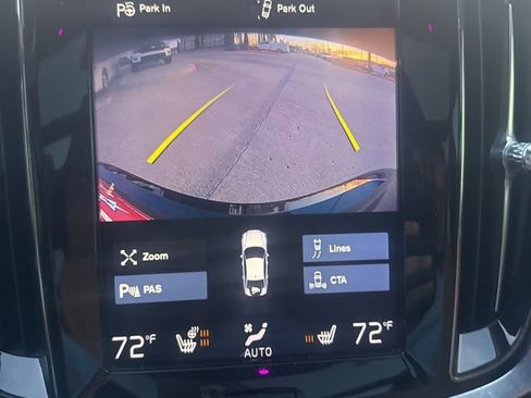 Used 2019 Volvo S60 T6 Inscription image 12