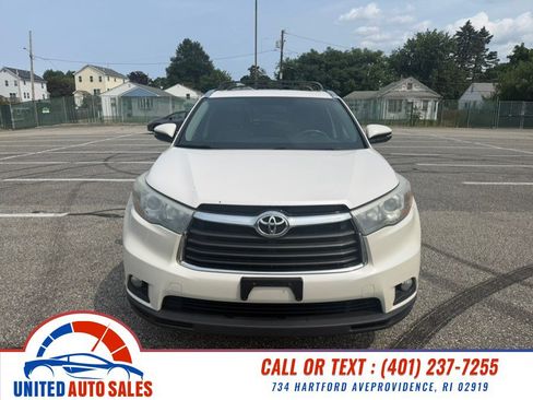 Used 2015 Toyota Highlander XLE AWD/4WD image 8